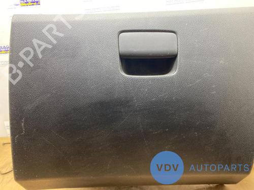 Used Glove box MERCEDES-BENZ A-CLASS (W176) A 180 (176.042) (122 hp) 25946045