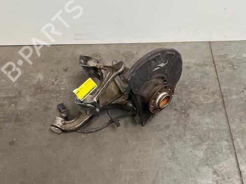 Used Right front steering knuckle Right front steering knuckle MERCEDES-BENZ AMG GT (C190) GT S (190.378) (522 hp) 38828533 38828533