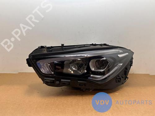 Faro sinistro MERCEDES-BENZ CLA Shooting Brake (X118) CLA 200 d (118.612) (150 hp) 29520277