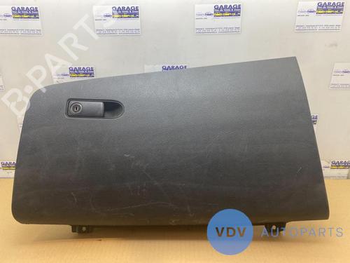 Handskerum MERCEDES-BENZ VITO Van (W447) 114 CDI (447.601, 447.603, 447.605) (136 hp) 25942674