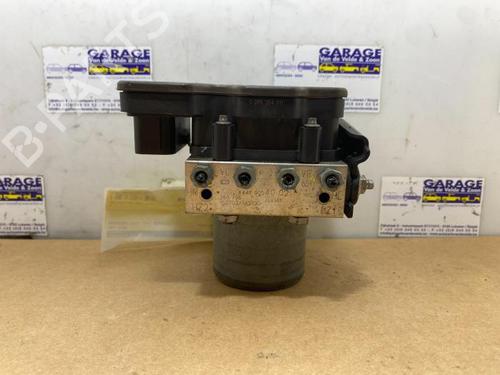 Used ABS pump ABS pump MERCEDES-BENZ VITO Van (W447) 114 CDI (447.601, 447.603, 447.605) (136 hp) 38848494 38848494