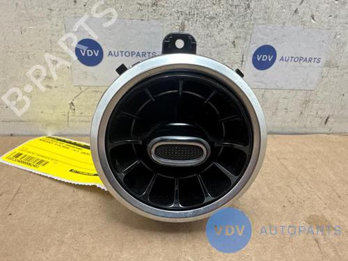 Used Air vent MERCEDES-BENZ A-CLASS (W177) A 200 4-matic (177.088) (163 hp) 25966299