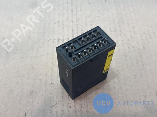 Used Electronic sensor MERCEDES-BENZ 124 Saloon (W124) 230 E (124.023) (136 hp) 26405475