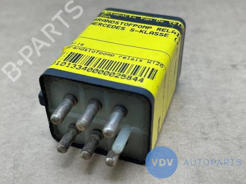 Used Electronic sensor MERCEDES-BENZ S-CLASS (W126) 260 SE (126.020) (160 hp) 29930377