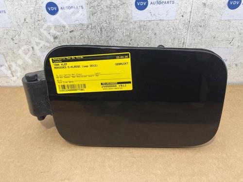fuel-flap-mercedes-benz-e-class-w212-2009-2010-2011-2012-2013-2014-2015-2016-38829597 main image