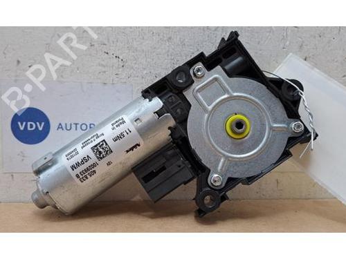 sunroof-engine-mercedes-benz-cla-c118-2019-38837999 main image