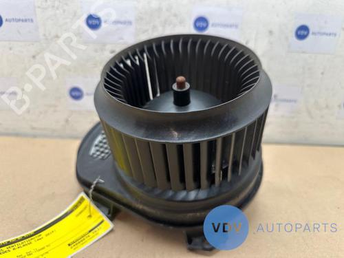 Used Heater blower motor MERCEDES-BENZ A-CLASS (W176) A 180 (176.042) (122 hp) 25966323