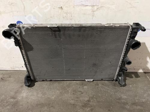 water-radiator-mercedes-benz-e-class-t-model-s212-2009-2010-2011-2012-2013-2014-2015-2016-38835622 main image