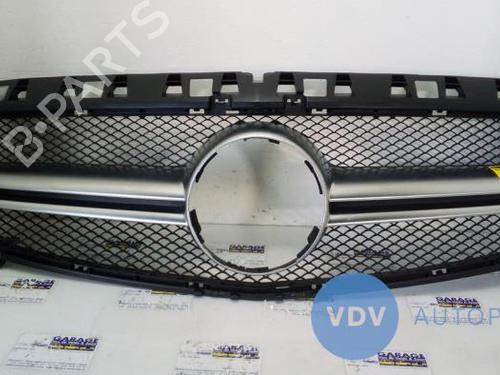 Used Grille MERCEDES-BENZ A-CLASS (W176) A 180 CDI / d (176.012) (109 hp) 25942331