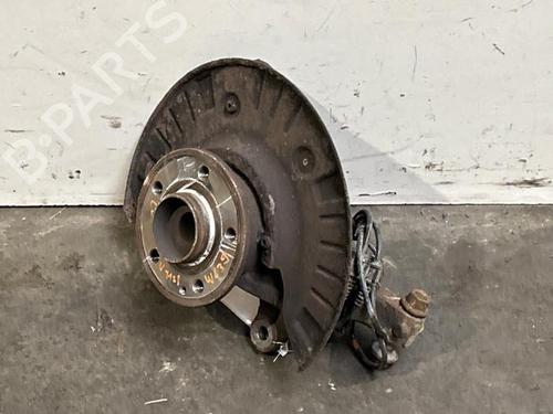 Used Left front steering knuckle Left front steering knuckle MERCEDES-BENZ VITO / MIXTO Van (W639) 119 (639.601, 639.603, 639.605) (190 hp) 38819270 38819270