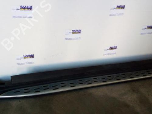 Used Left sideskirt Left sideskirt 38858038 38858038