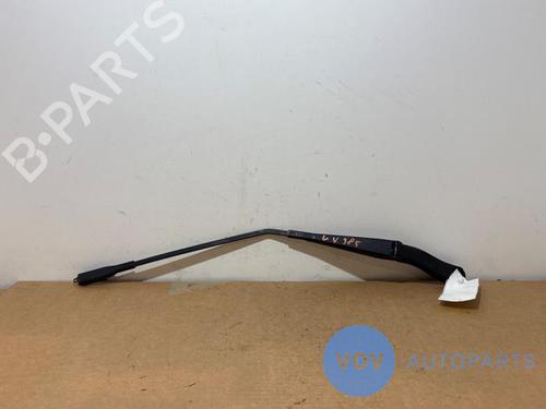 Used Front windshield wiper arm MERCEDES-BENZ A-CLASS (W169) A 160 (169.031, 169.331) (95 hp) 27503684