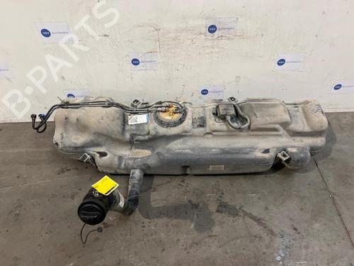 Benzintank Benzintank 38829683 38829683