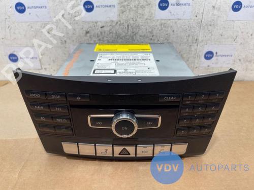 Used Radio MERCEDES-BENZ E-CLASS (W212) E 200 (212.034) (184 hp) 27457019