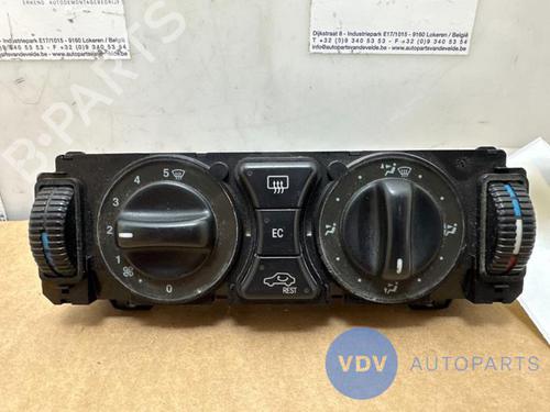 Used Climate control MERCEDES-BENZ E-CLASS (W210) E 200 D (210.003) (88 hp) 25949417