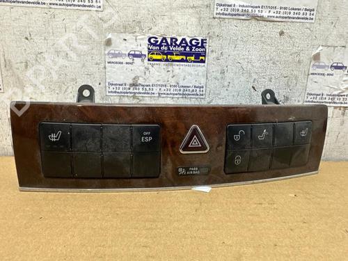 warning-switch-mercedes-benz-c-class-w203-2000-2001-2002-2003-2004-2005-2006-2007-38844364 main image
