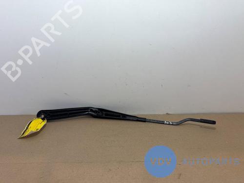Front windshield wiper arm MERCEDES-BENZ C-CLASS (W203) C 200 CGI Kompressor (203.043) | BP26924253C143 