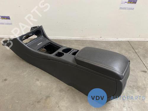 Used Middle console MERCEDES-BENZ CLA Coupe (C117) CLA 180 (117.342) (122 hp) 25948404