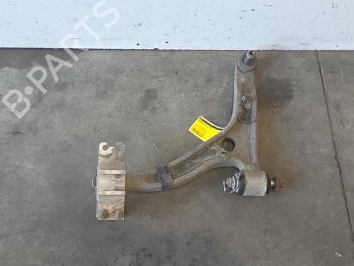 Used Left front suspension arm Left front suspension arm MERCEDES-BENZ GLA-CLASS (X156) GLA 200 CDI / d (156.908) (136 hp) 40483156 40483156