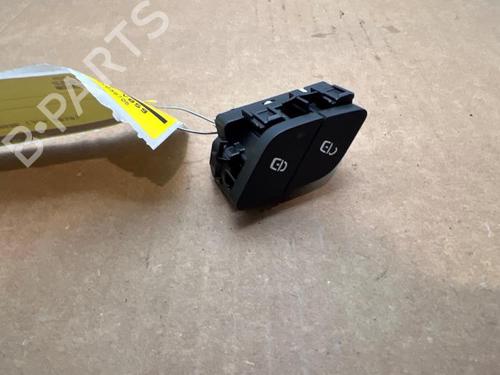 switch-mercedes-benz-a-class-saloon-v177-2018-38820164 main image