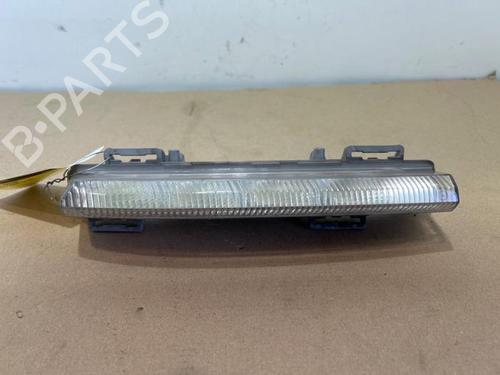 Used Right front fog light Right front fog light 39082669 39082669