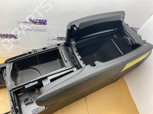 Middle console MERCEDES-BENZ C-CLASS (W204) C 200 CDI (204.001) | BP38854218I22 - Image 3