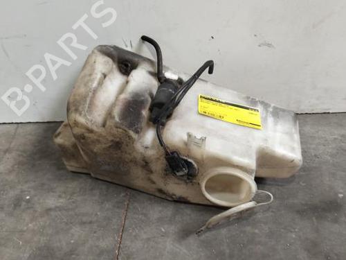 Used Windscreen washer tank Windscreen washer tank 39571432 39571432