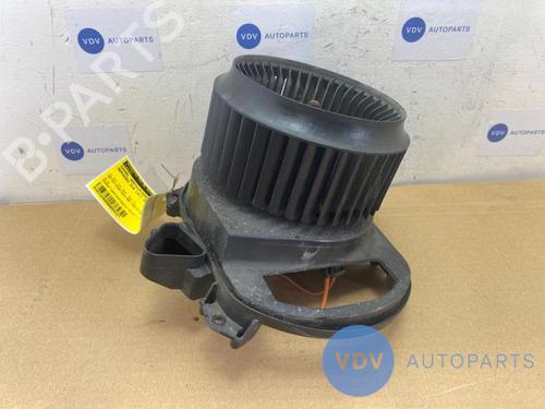 Used Heater blower motor MERCEDES-BENZ CLA Coupe (C117) CLA 200 CDI / d (117.308) (136 hp) 25962124
