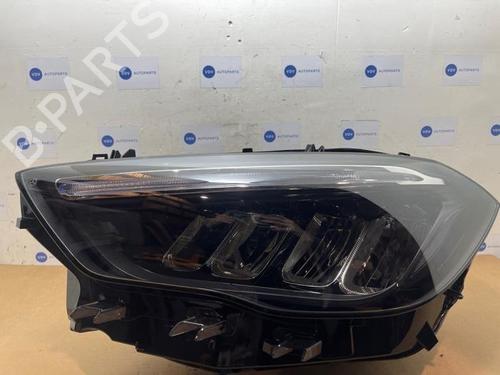 left-headlight-mercedes-benz-gla-h247-2020-38833355 main image