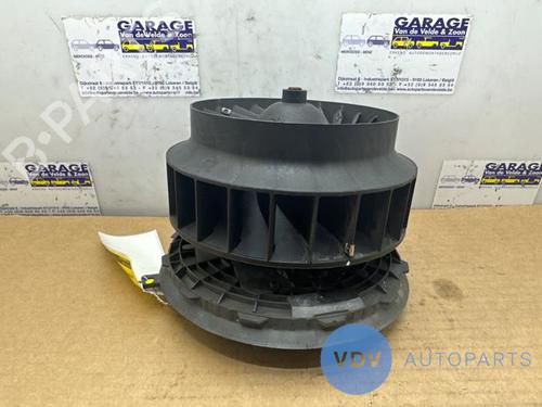 Used Heater blower motor MERCEDES-BENZ C-CLASS (W205) C 200 BlueTEC / d (205.037) (136 hp) 25956162