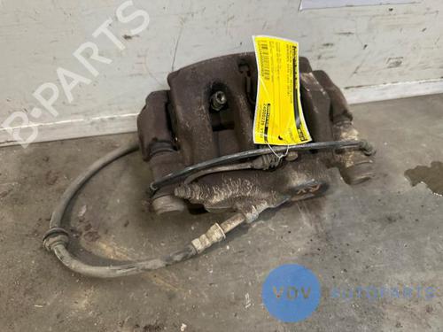 Used Right front brake caliper MERCEDES-BENZ VITO / MIXTO Van (W639) 109 CDI (639.601, 639.603, 639.605) (95 hp) 25966883