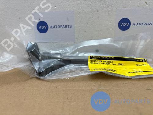 Used Injector MERCEDES-BENZ E-CLASS (W211) E 220 CDI (211.006) (150 hp) 25960639