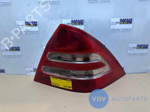 Used Right taillight MERCEDES-BENZ C-CLASS (W203) C 220 CDI (203.006, 203.008) (143 hp) 25956592