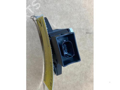 Electronic sensor MERCEDES-BENZ E-CLASS (W212) E 200 CDI / BlueTEC (212.005, 212.006) | BP38853393M84 - Image 2