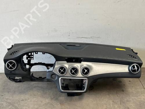 Used Dashboard Dashboard MERCEDES-BENZ GLA-CLASS (X156) GLA 200 CDI / d (156.908) (136 hp) 40284555 40284555