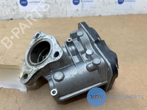 Used Throttle body MERCEDES-BENZ A-CLASS (W176) A 180 CDI / d (176.012) (109 hp) 25968426