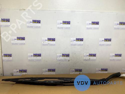 Used Front windshield wiper arm MERCEDES-BENZ C-CLASS (W203) C 220 CDI (203.006, 203.008) (143 hp) 25956583