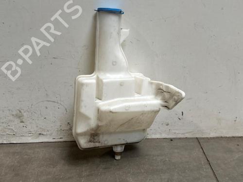 Used Windscreen washer tank Windscreen washer tank 39151865 39151865
