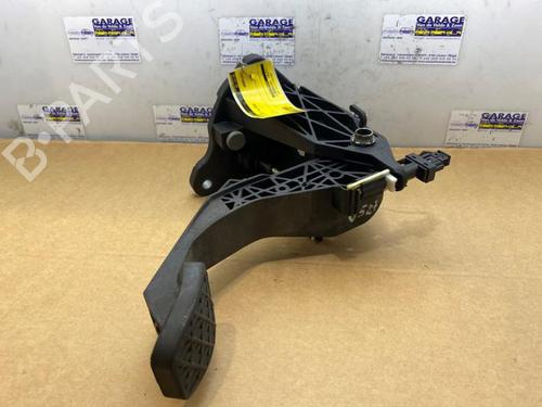 clutch-pedal-mercedes-benz-a-class-w176-2012-2013-2014-2015-2016-2017-2018-38844190 main image