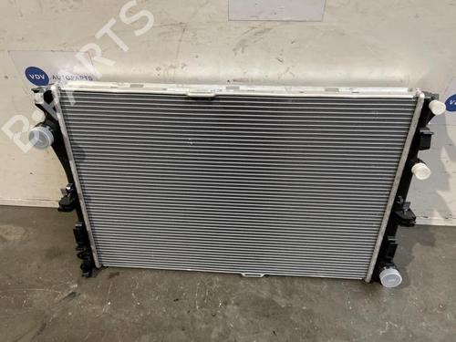 Used Water radiator Water radiator MERCEDES-BENZ C-CLASS (W205) C 180 BlueTEC / d (205.036) (116 hp) 38835249 38835249