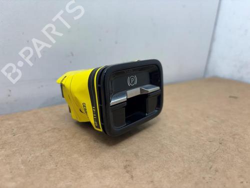 camera-mercedes-benz-e-class-convertible-a207-2010-2011-2012-2013-2014-2015-2016-38822779 main image