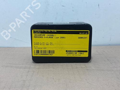 Used Vacuum pump Vacuum pump 38827659 38827659