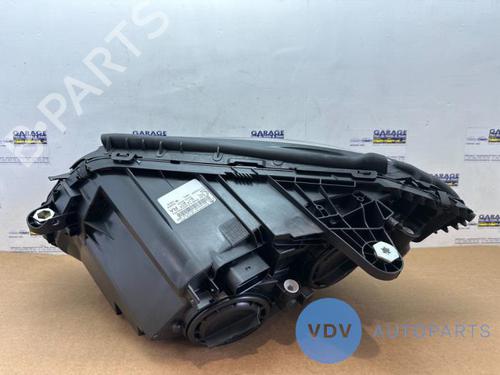 Right headlight MERCEDES-BENZ C-CLASS (W205) C 220 BlueTEC / d (205.002, 205.004) | BP29964144C29 