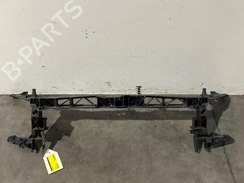 front-slam-panel-mercedes-benz-glb-x247-2019-38816427 main image