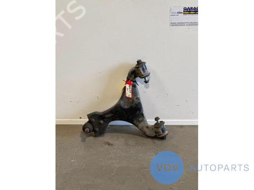 Used Left front suspension arm MERCEDES-BENZ VIANO (W639) CDI 3.0 (639.811, 639.813, 639.815) (204 hp) 25945734