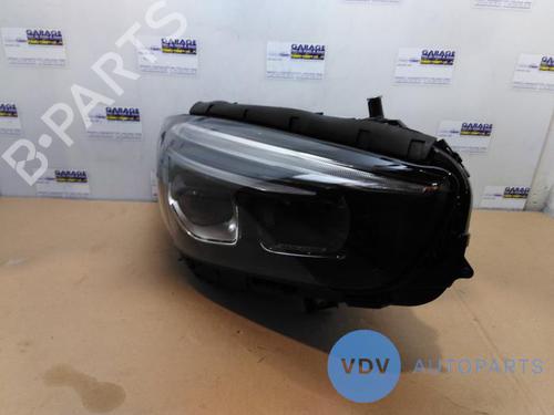 Used Right headlight MERCEDES-BENZ B-CLASS Sports Tourer (W247) B 200 d (247.012) (150 hp) 25943577