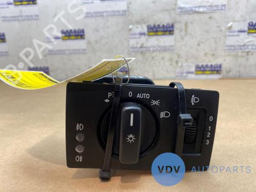 Used Headlight switch MERCEDES-BENZ B-CLASS Sports Tourer (W245) B 180 CDI (245.207) (109 hp) 25959195
