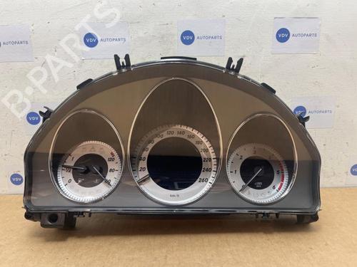 instrument-cluster-mercedes-benz-glk-class-x204-2008-2009-2010-2011-2012-2013-2014-2015-38835899 main image