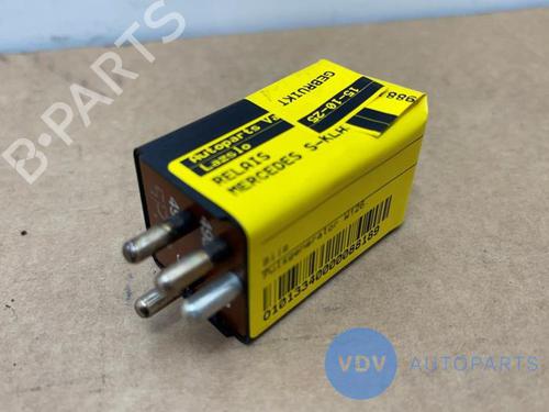 Used Electronic sensor MERCEDES-BENZ S-CLASS (W126) 280 SE, SEL (126.022, 126.023) (185 hp) 29886342