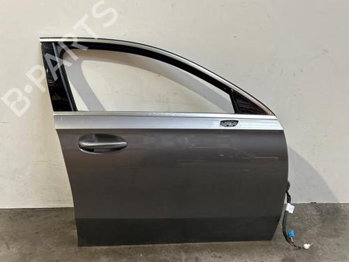 Used Right front door Right front door MERCEDES-BENZ A-CLASS (W177) A 200 (177.087) (163 hp) 38820199 38820199